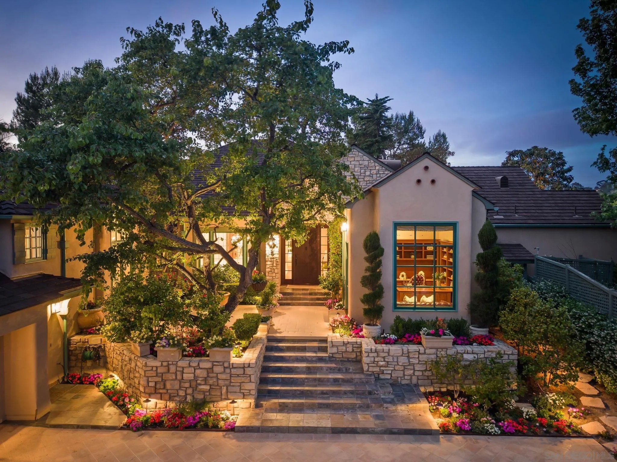 6388 La Jolla Scenic Dr South