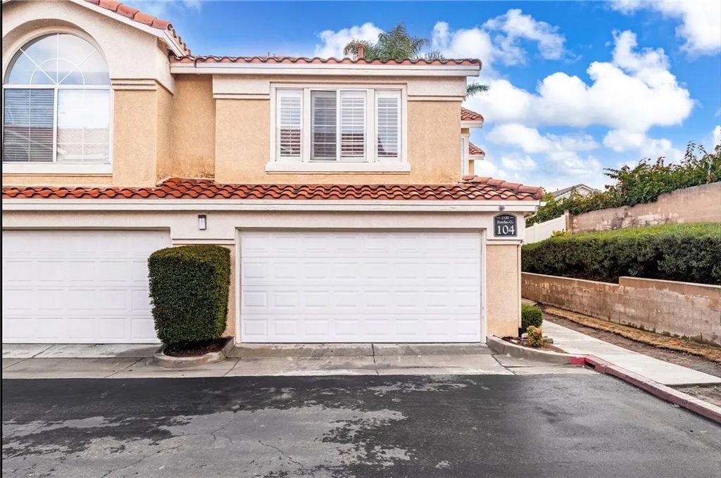 Photo of 1120 Portofino Court #104, Corona, CA 92881 (MLS # CV26004526)