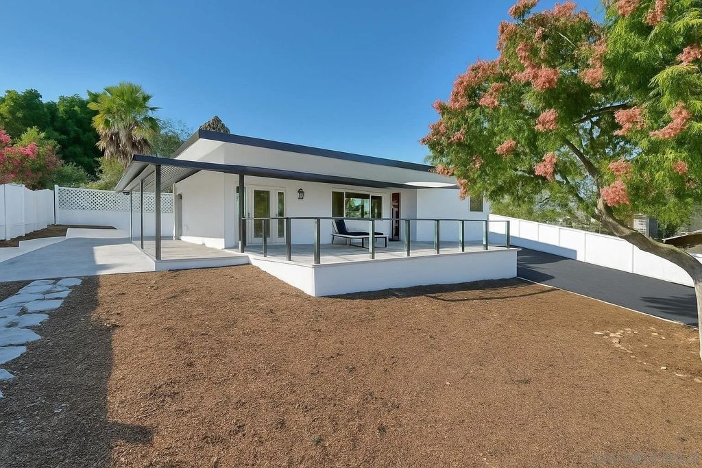 Photo of 2108 El Prado Ave, Lemon Grove, CA 91945 (MLS # 250041090)