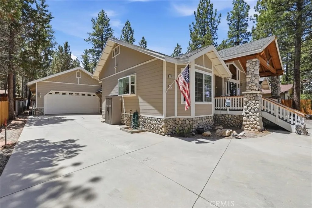 2168 Fern Lane