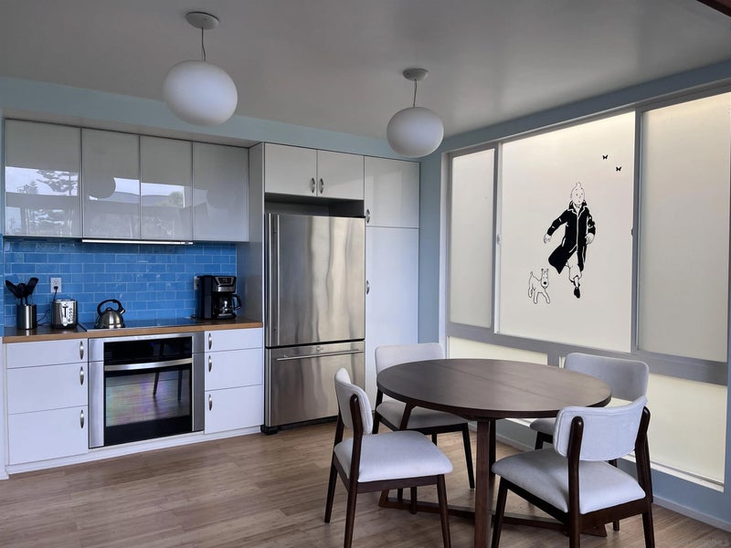 25 Spinnaker St 12