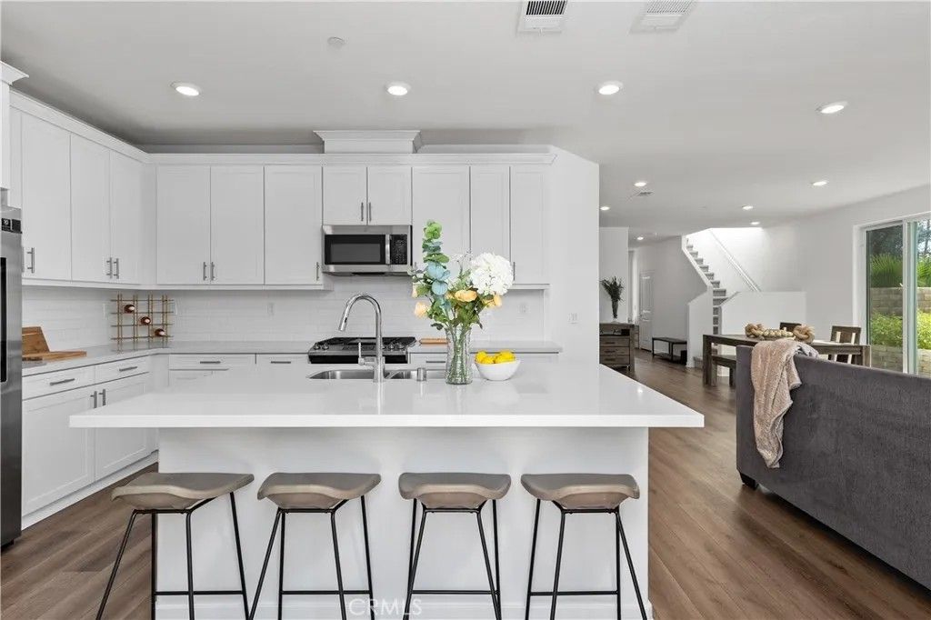 Photo of 8241 Sophie Court, Northridge, CA 91325 (MLS # SR26038589)