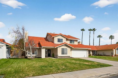 Photo of 30932 Greensboro Dr, Temecula, CA 92592 (MLS # 260002175)