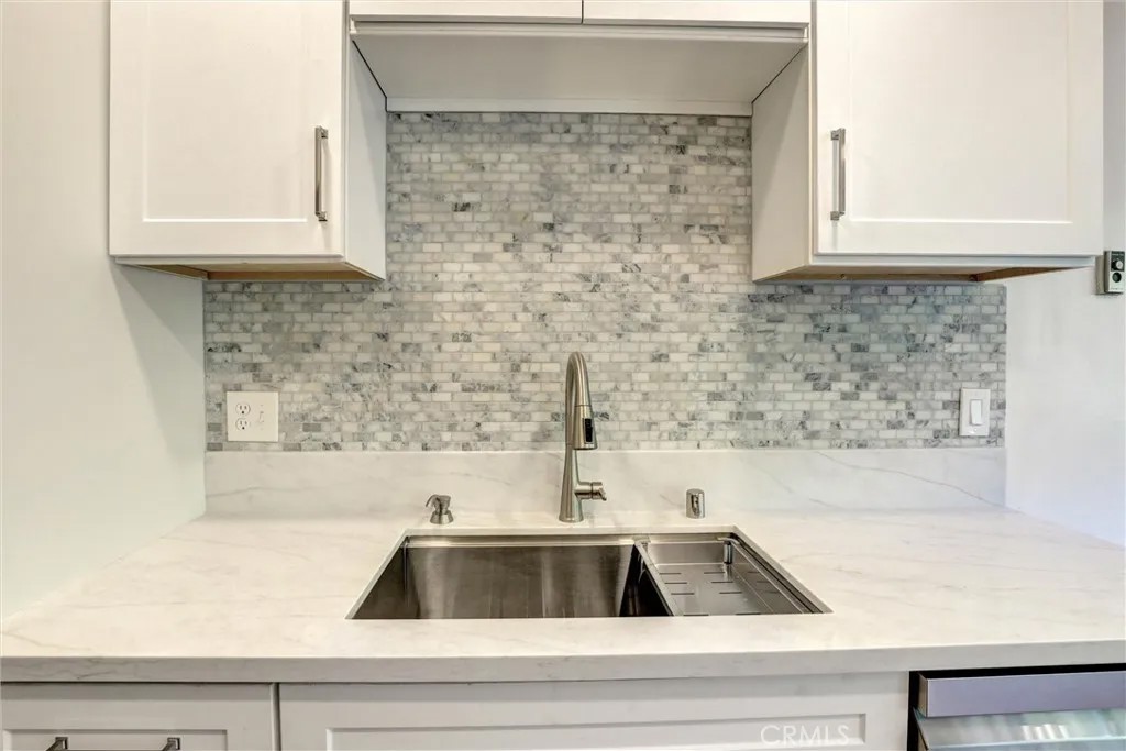 1301 S Atlantic Boulevard 425B