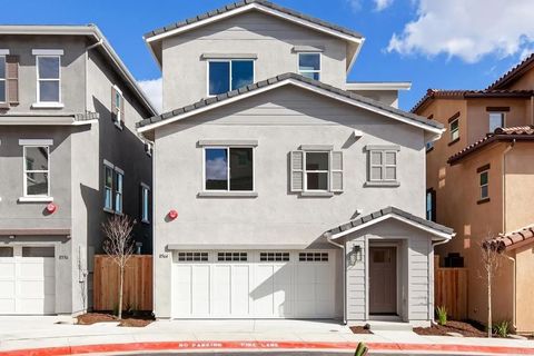 Photo of 8532 Vista Azul Pl, Lemon Grove, CA 91945 (MLS # PTP2508165)