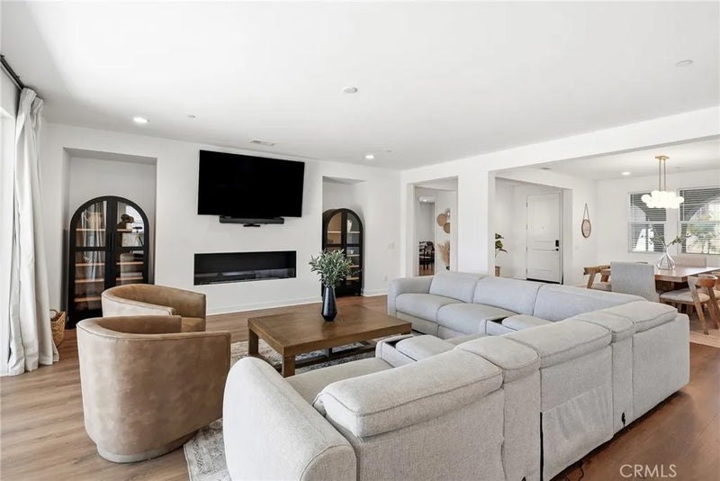 39648 Canter Court