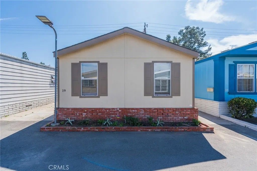 Photo of 12062 W Edinger Ave #Spc 19, Santa Ana, CA 92704 (MLS # OC26083360)