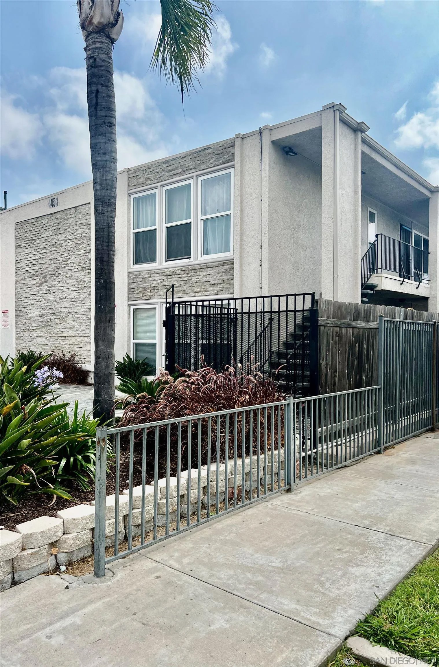 4053 Wilson Ave