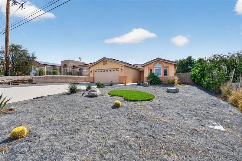 12828 Miracle Hill
