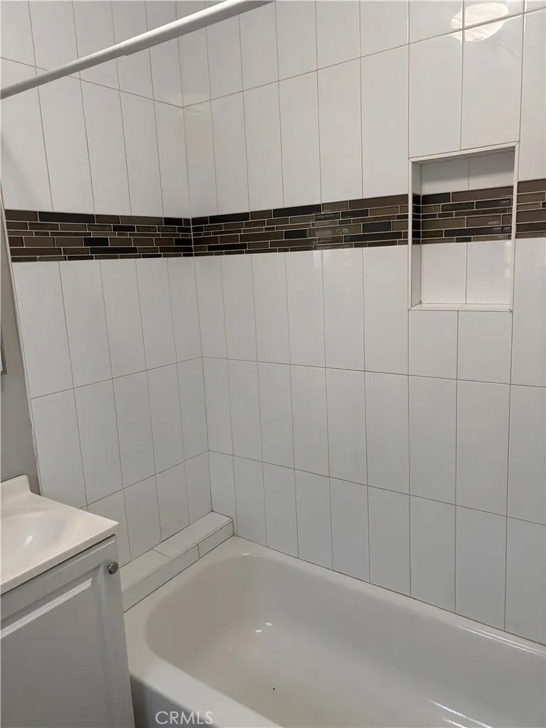 135 W 87th Place