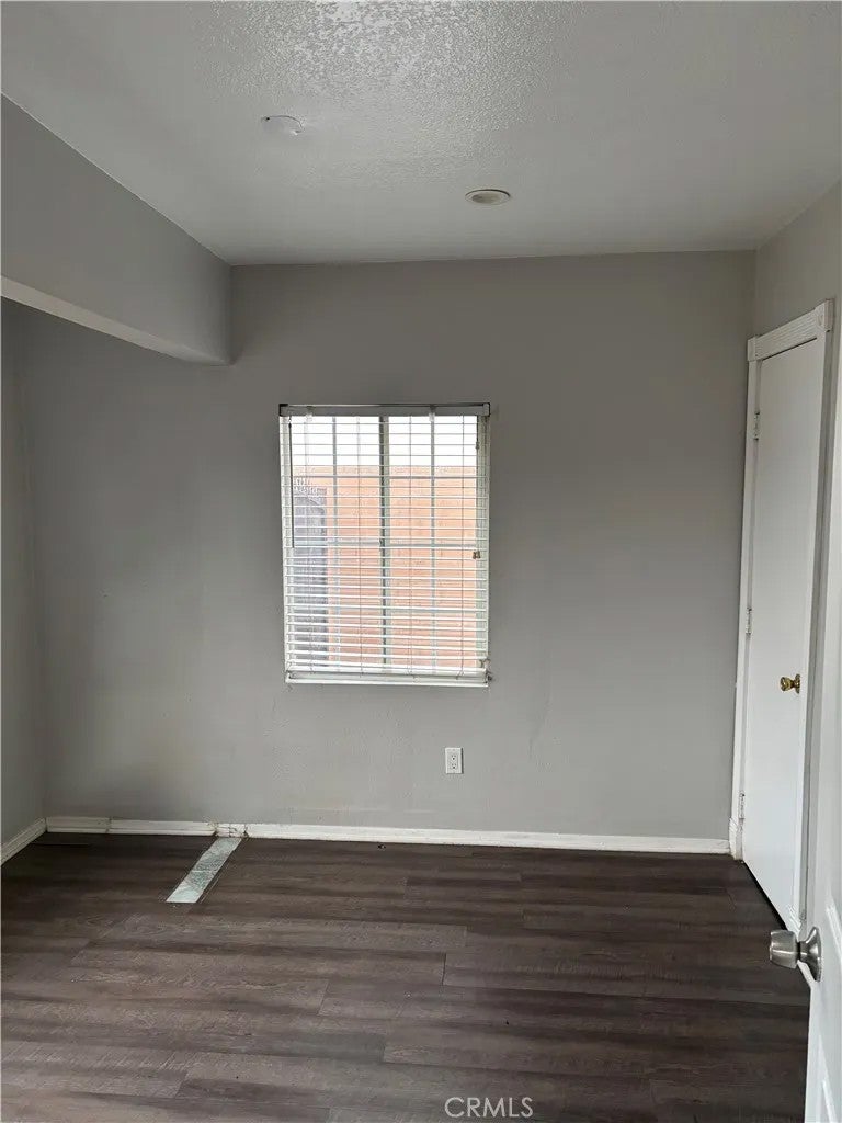 135 W 87th Place