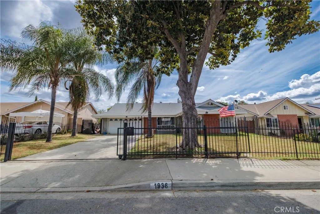 1938 Marigold St