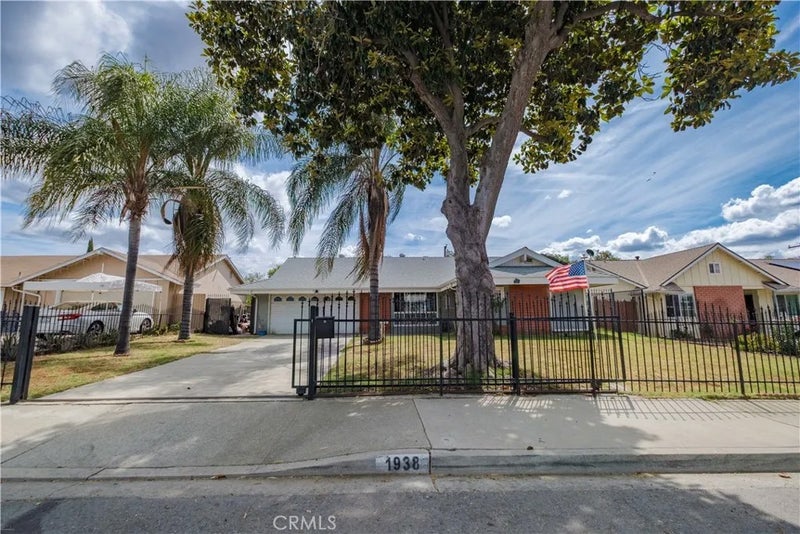 1938 Marigold St