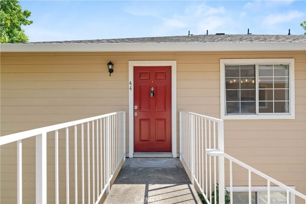 2055 Amanda Way 44