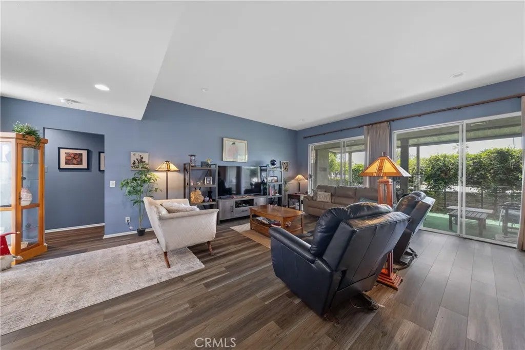 28317 Paseo Grande