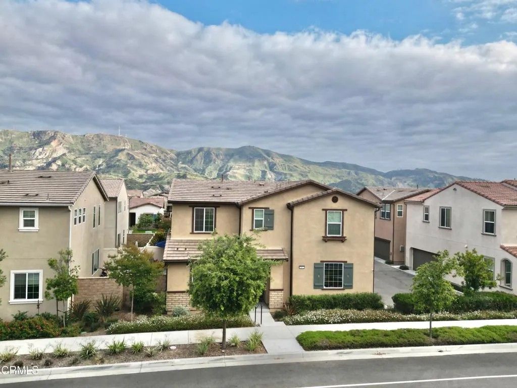 Photo of 2072 Harvest Loop, Santa Paula, CA 93060 (MLS # V1-36229)