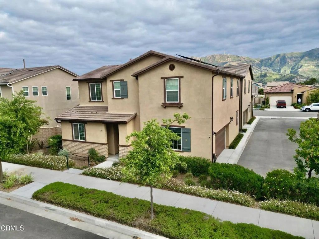 Photo of 2072 Harvest Loop, Santa Paula, CA 93060 (MLS # V1-36229)