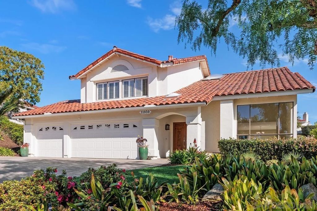 Photo of 11930 Calle Suntuoso, San Diego, CA 92128 (MLS # 260003602)