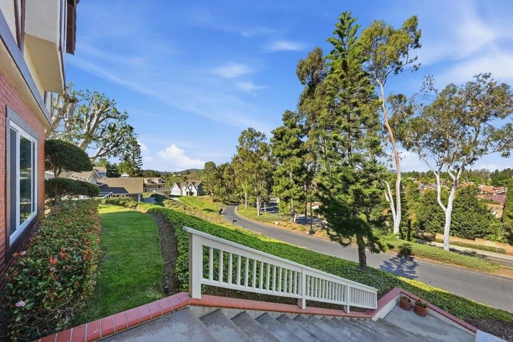 Photo of 2525 Dundee Way, Vista, CA 92081 (MLS # NDP2602607)