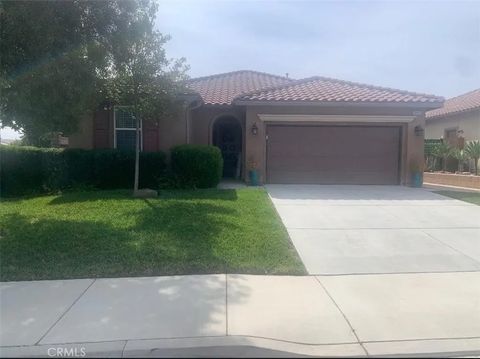 Photo of 30939 Moonflower Lane, Murrieta, CA 92563 (MLS # TR26083602)