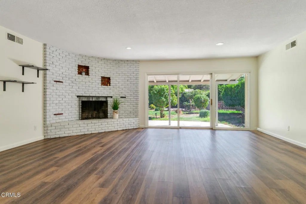 3627 Broadmoor Boulevard North