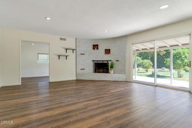 3627 Broadmoor Boulevard North