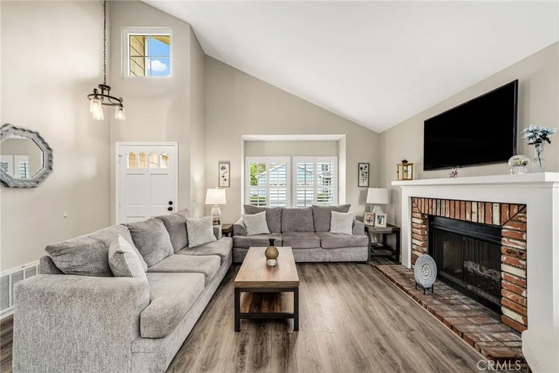 16506 Raywood