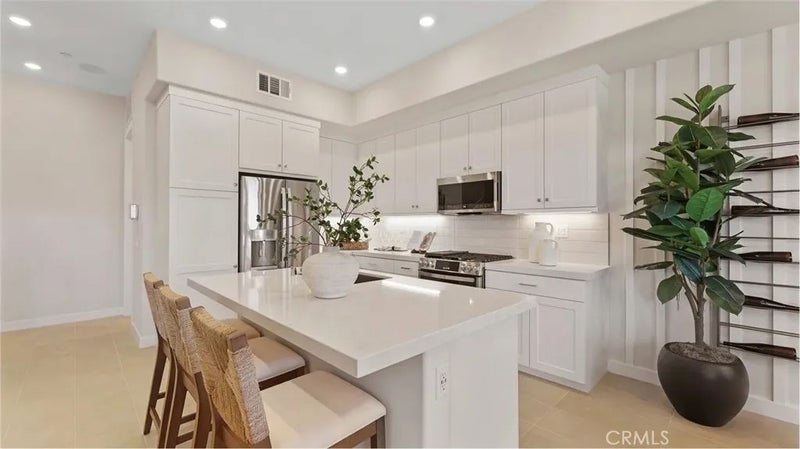 1445 Snowberry Place