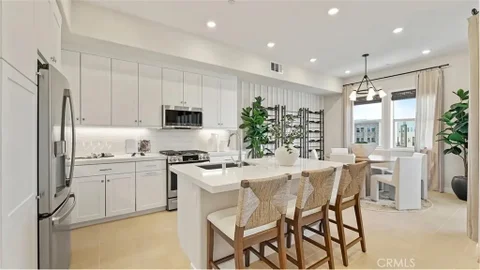 MLS: OC26185413