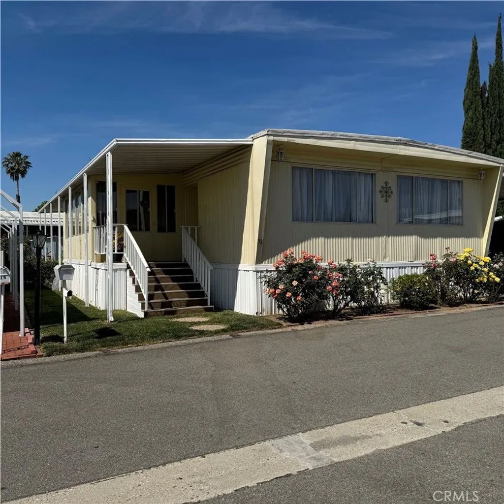 Photo of 8801 Eton Ave #53, Canoga Park, CA 91304 (MLS # SR26061782)