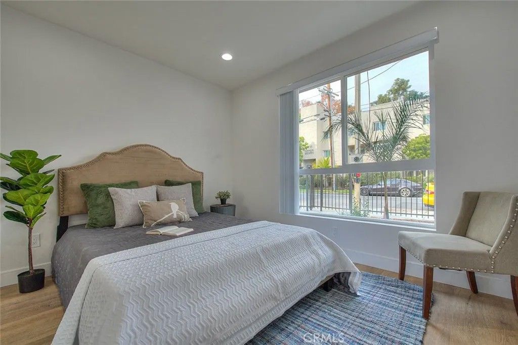 Photo of 11732 Hamlin Street, North Hollywood, CA 91606 (MLS # BB25279328)