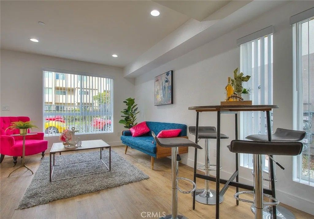 Photo of 11732 Hamlin Street, North Hollywood, CA 91606 (MLS # BB25279328)