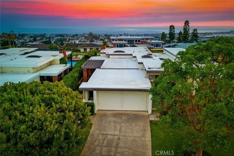 Photo of 21 Beachcomber Drive, Corona Del Mar, CA 92625 (MLS # PW25157701)