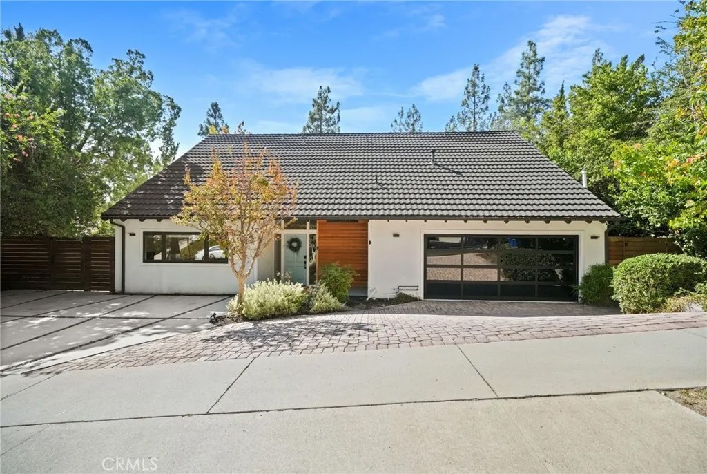 5805 Briartree Drive