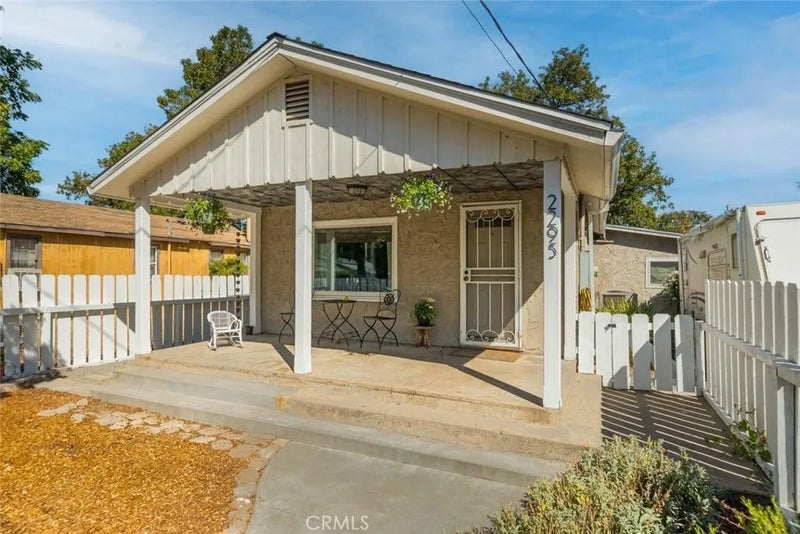 2295 Laurel Street
