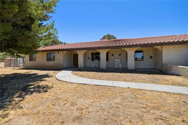 902 Searchlight Ranch Road
