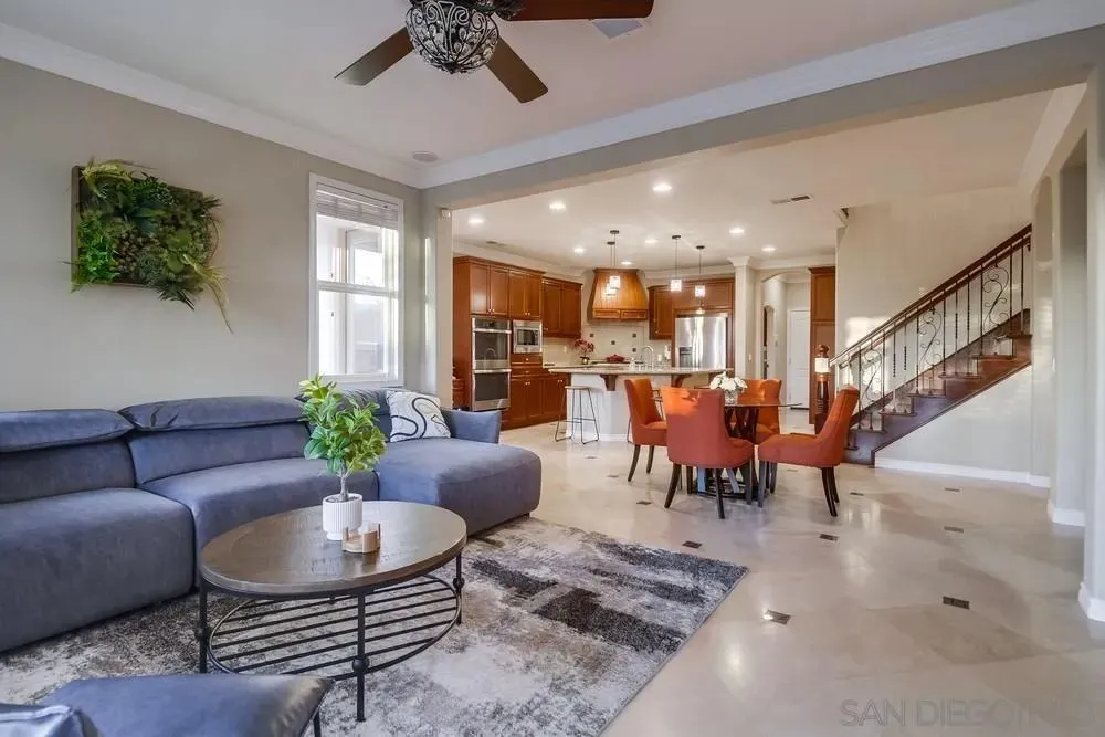 Chula Vista, California 91914, United States, 5 Bedrooms Bedrooms, ,5 BathroomsBathrooms,Residential,Active,183909