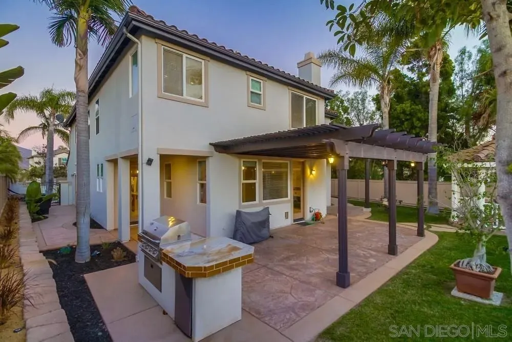 Chula Vista, California 91914, United States, 5 Bedrooms Bedrooms, ,5 BathroomsBathrooms,Residential,Active,183909