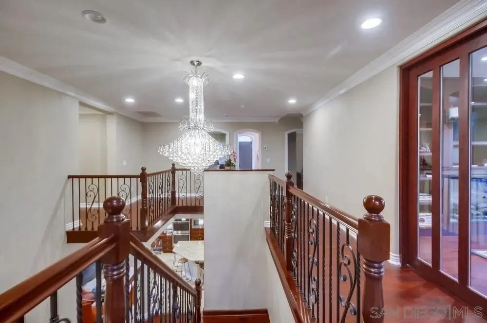 Chula Vista, California 91914, United States, 5 Bedrooms Bedrooms, ,5 BathroomsBathrooms,Residential,Active,183909