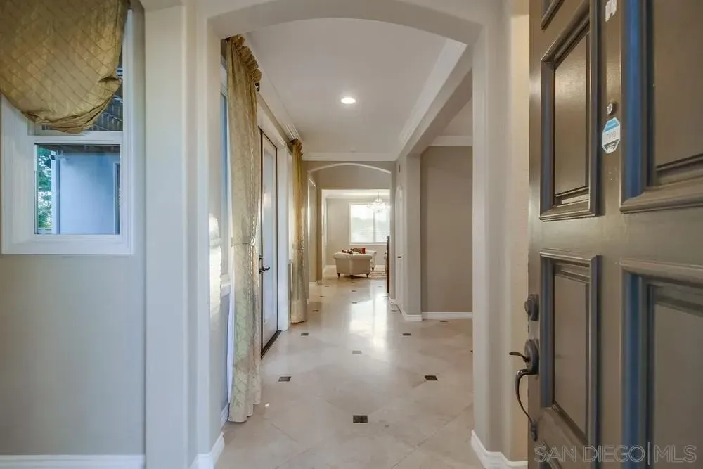 Chula Vista, California 91914, United States, 5 Bedrooms Bedrooms, ,5 BathroomsBathrooms,Residential,Active,183909