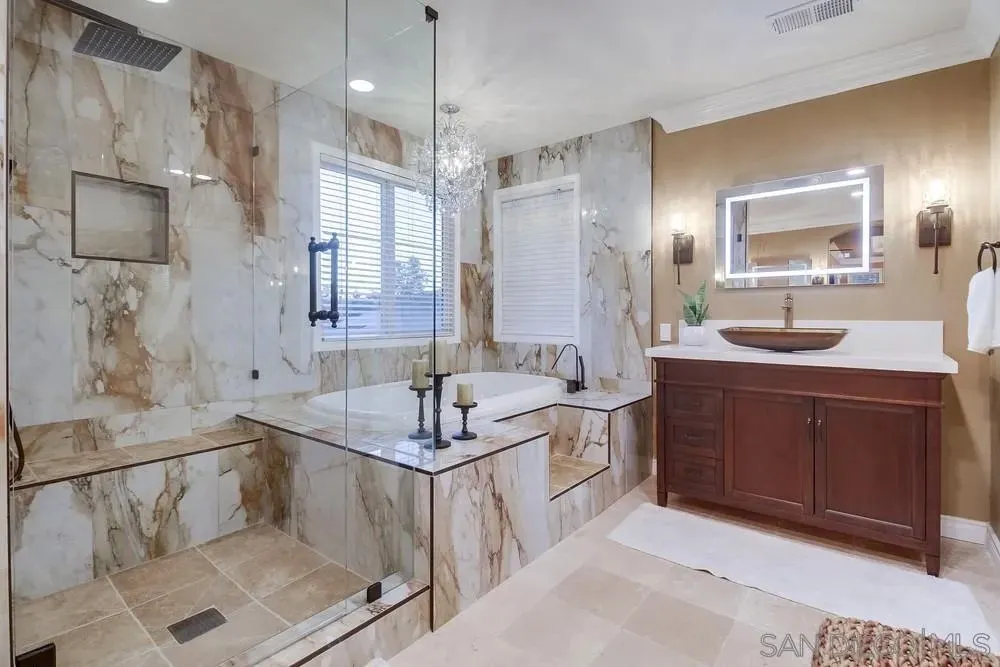 Chula Vista, California 91914, United States, 5 Bedrooms Bedrooms, ,5 BathroomsBathrooms,Residential,Active,183909