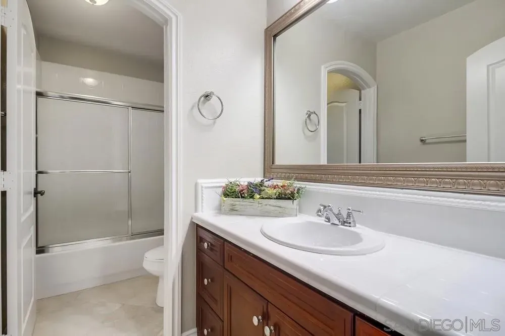 Chula Vista, California 91914, United States, 5 Bedrooms Bedrooms, ,5 BathroomsBathrooms,Residential,Active,183909