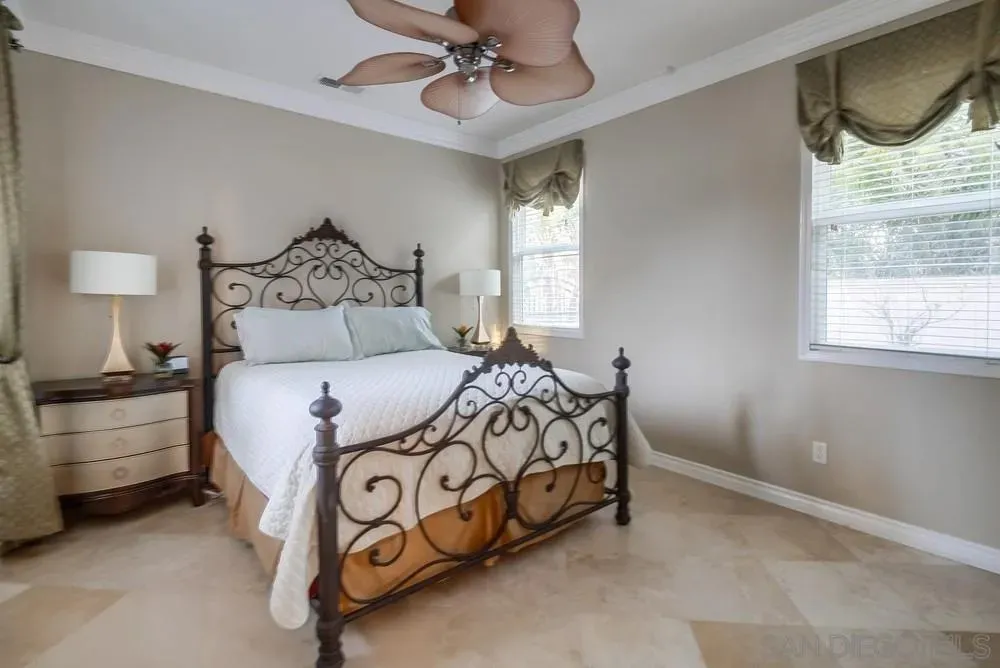 Chula Vista, California 91914, United States, 5 Bedrooms Bedrooms, ,5 BathroomsBathrooms,Residential,Active,183909