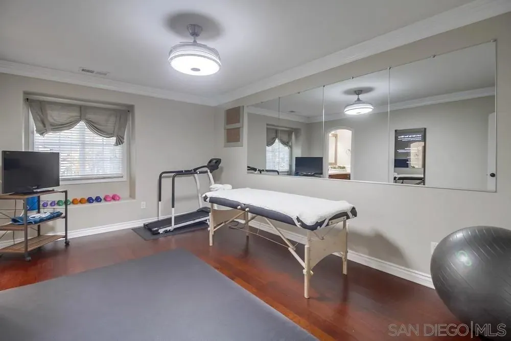 Chula Vista, California 91914, United States, 5 Bedrooms Bedrooms, ,5 BathroomsBathrooms,Residential,Active,183909