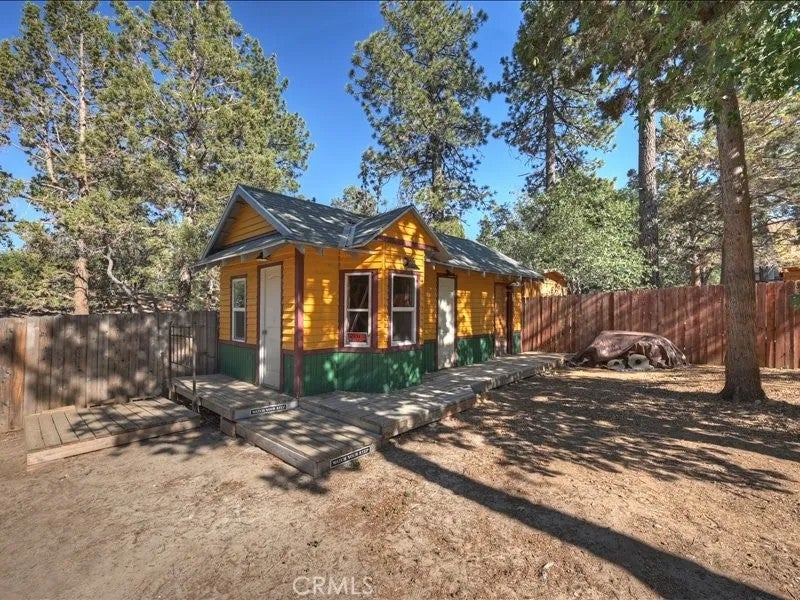 581 Highland Lane