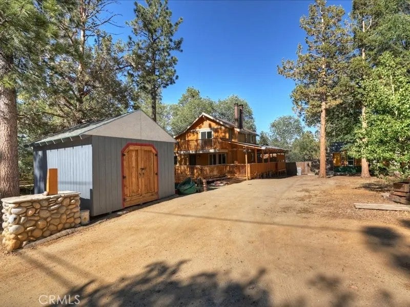 581 Highland Lane
