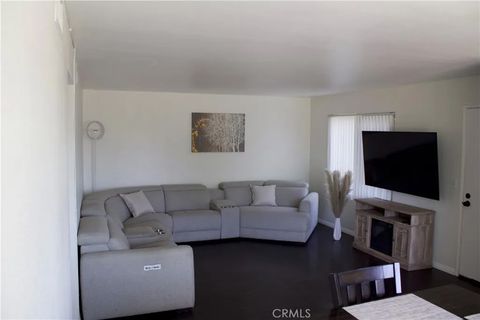 Tiny photo for 826 Cinnamon Ln, Duarte, CA 91010 (MLS # CV25232982)