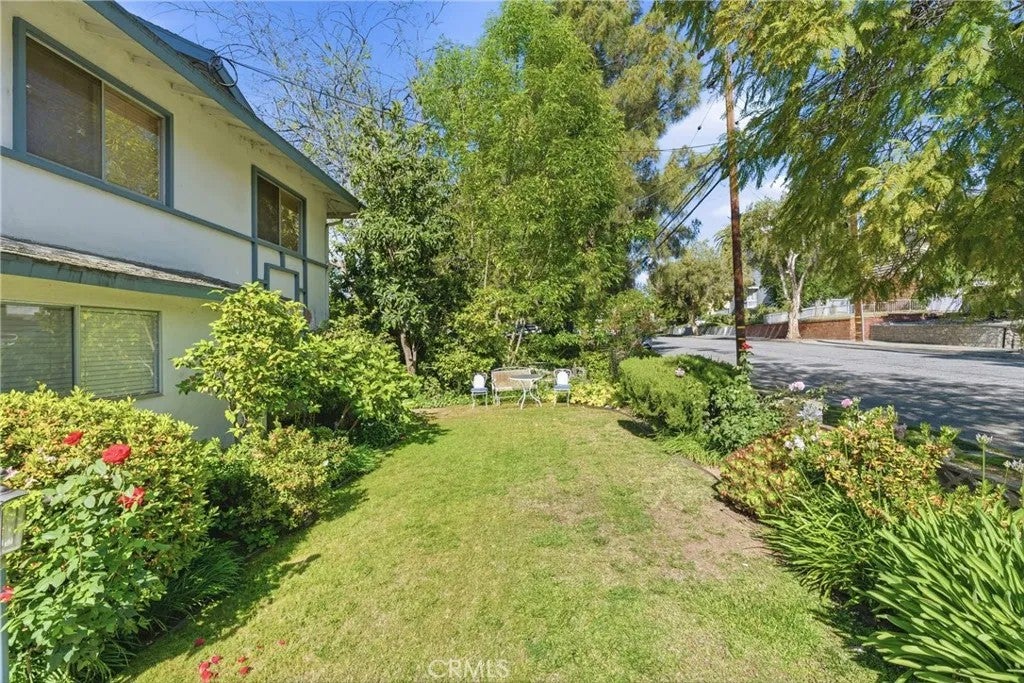 126 E Highland