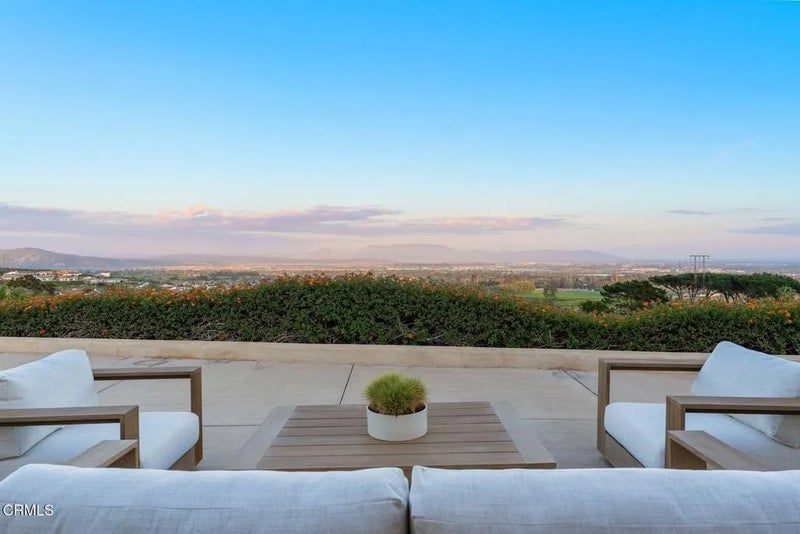 686 Skyview Terrace
