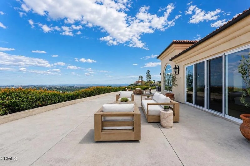 686 Skyview Terrace